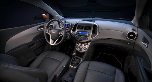 2012-Chevrolet-Sonic-Hatchback-030.jpg