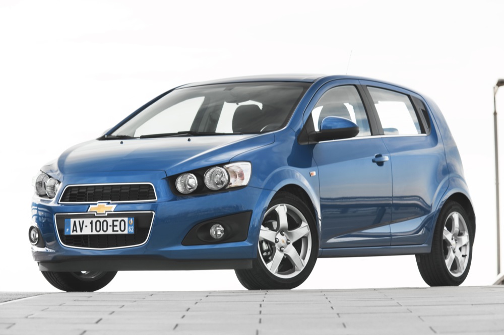 2012-chevrolet-aveo-hatchback-1.jpg